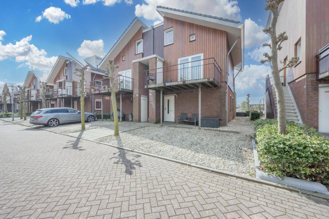 Meerzicht 70 - Vakantiehuis Aan Het Water! Villa Uitgeest Exterior photo