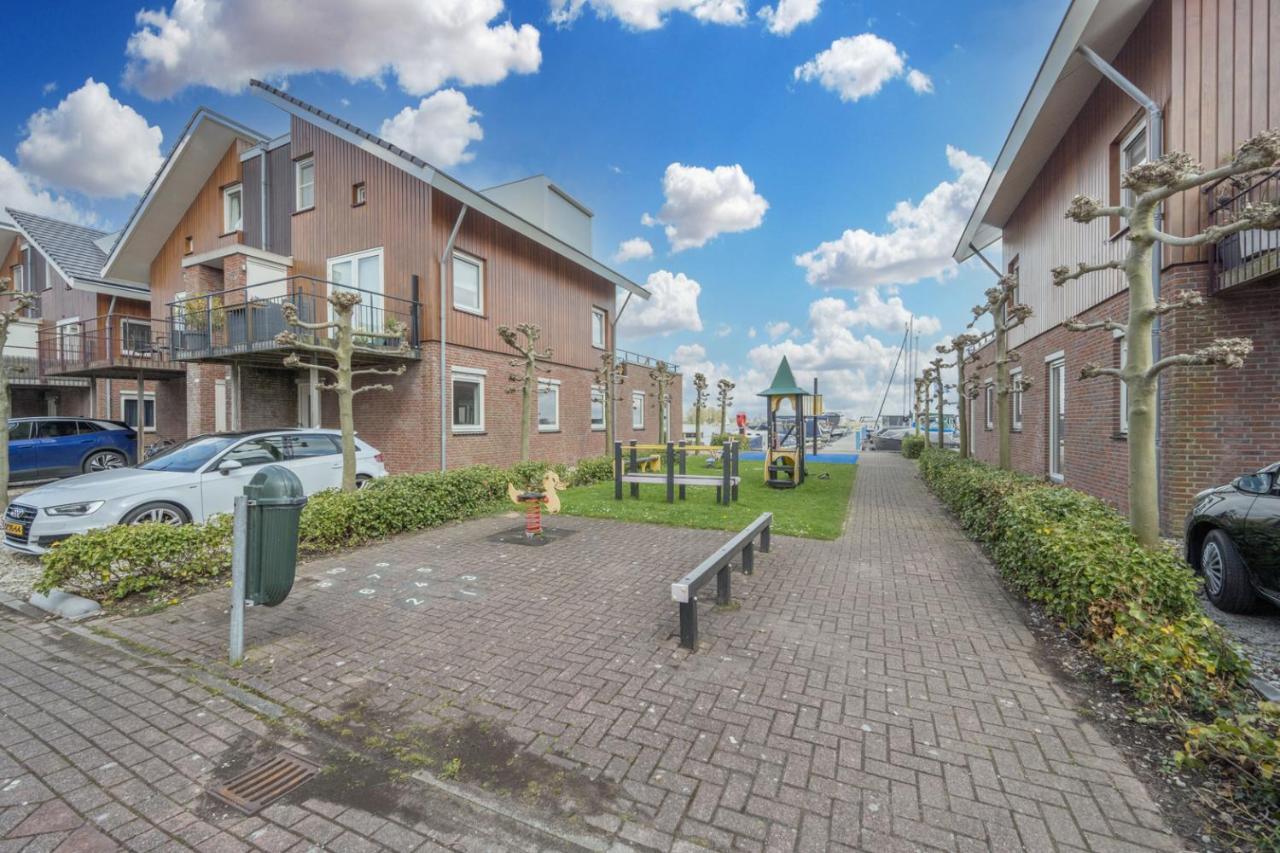 Meerzicht 70 - Vakantiehuis Aan Het Water! Villa Uitgeest Exterior photo